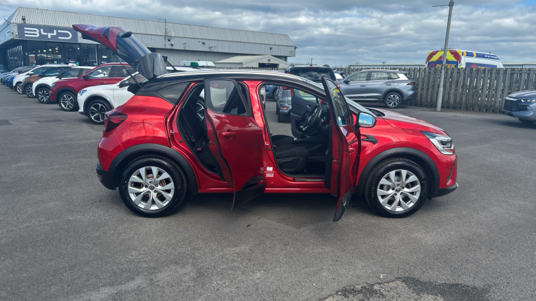 Renault Captur 1.5 dCi 115 Iconic 5dr Diesel Hatchback